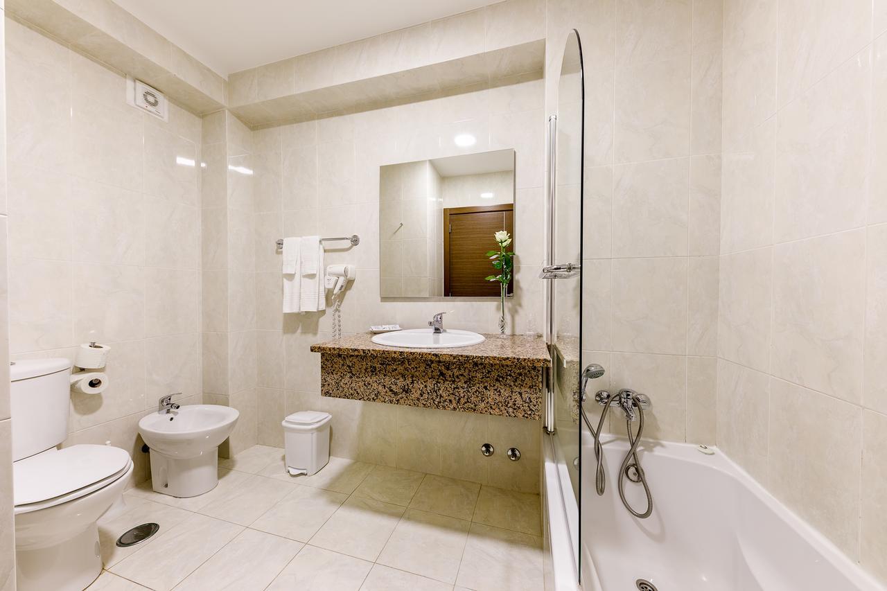Hotel Santo Antonio De Padua Fatima Exterior photo